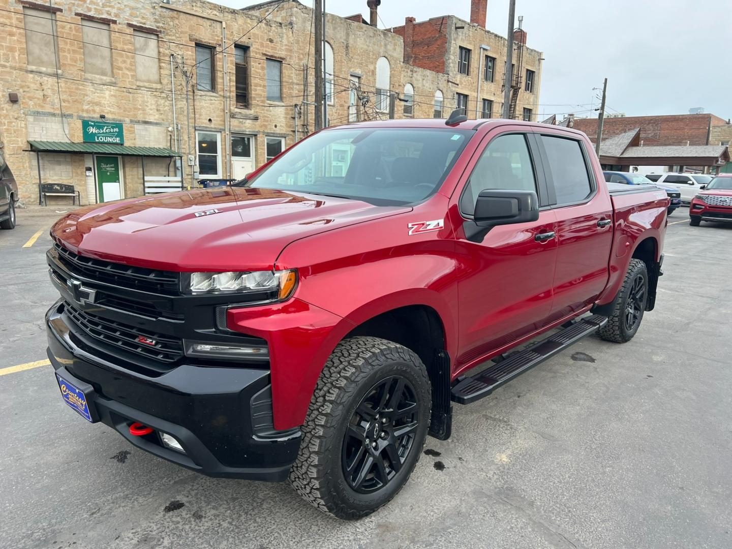 2021 Maroon /Charcoal Chevrolet Silverado 1500 Trail Boss (1GCPYFEL5MZ) with an 6.2L DI V8 engine, automatic transmission, located at 116 5th Avenue South, Lewistown, MT, 59457, 47.063877, -109.427879 - Explore the Rugged Elegance of Our Pre-Owned 2021 Chevrolet Silverado 1500 Crew Cab Trail Boss with a Mighty 6.2L Engine! Unleash the power of the open road with our exceptional 2021 Chevrolet Silverado 1500 Crew Cab Trail Boss. This pre-owned gem is equipped with a formidable 6.2L engine, delive - Photo#6